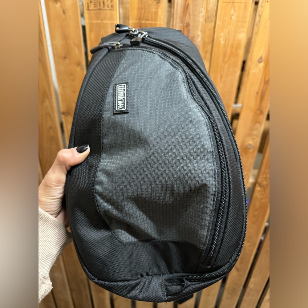 Selling Think tank turn style 10 sling camera bag. Brand new. never used. Tags
